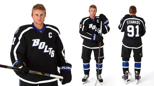 Tampa Bay Lightning Unveil New 2022 Stadium Series Jerseys - Opinion