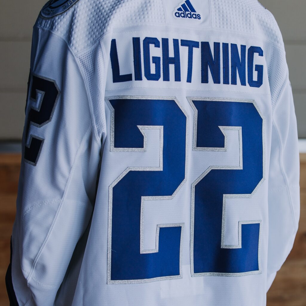 tampa bay lightning jersey new