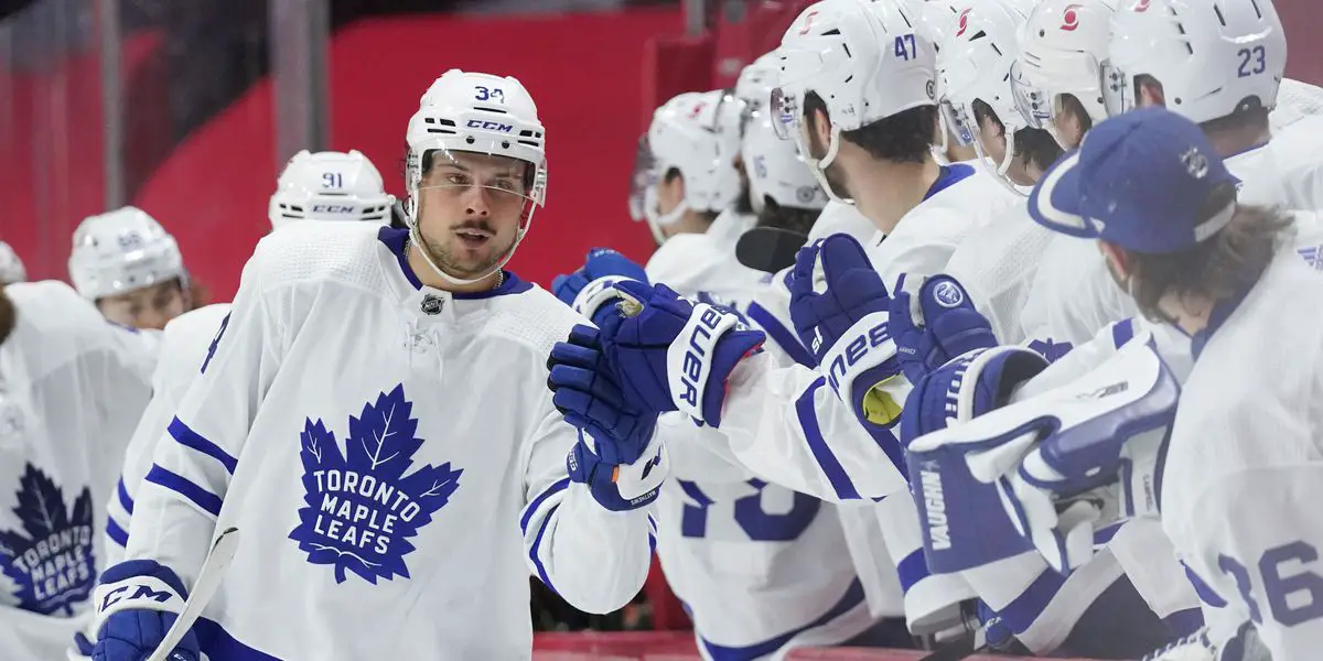 Matthews bench run after a goal Photo by André Ringuette/NHLI via Getty Images