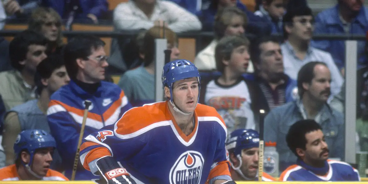 Watch: Oilers retire Hall of Fame defenseman Kevin Lowe's No. 4