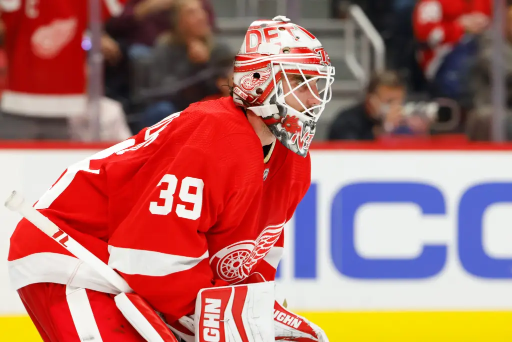 Red Wings sign goalie Sebastian Cossa to three-year, entry-level