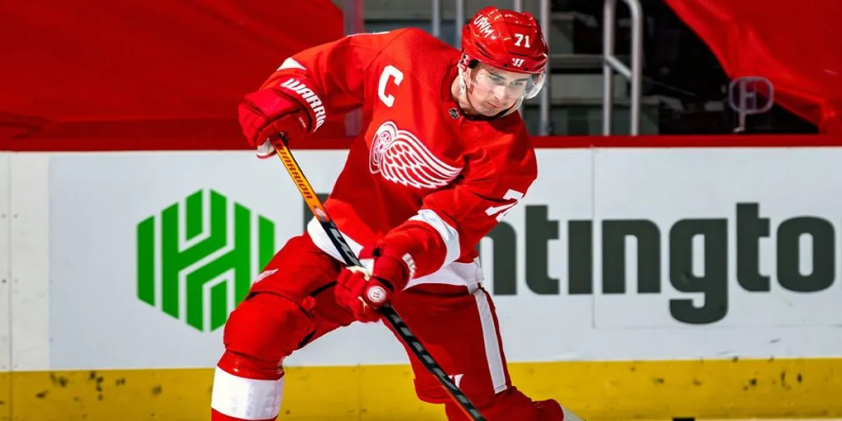 Dylan Larkin signs eight year extension to remain in Detroit