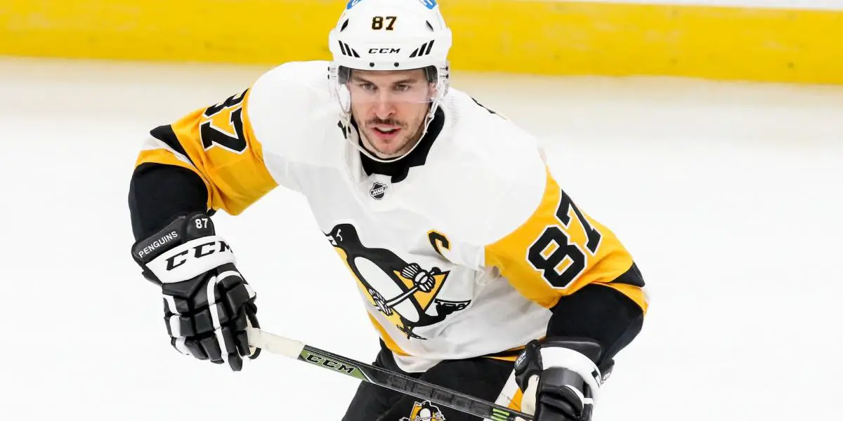 Sidney Crosby skating for the Pittsburgh Penguins