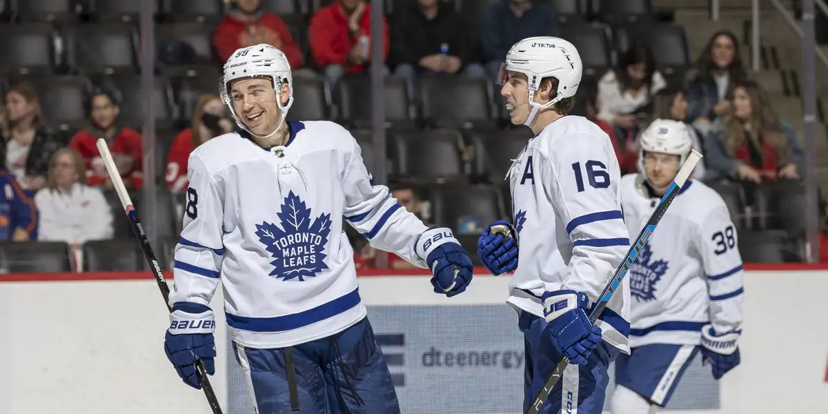 Michael Bunting Celebrates Goal With Teammates