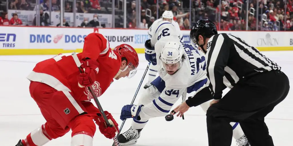 Maple Leafs Auston Matthews Takes Face-off Vs. Red Wings