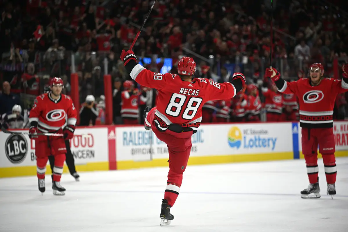 Tampa Bay Lightning vs. Carolina Hurricanes