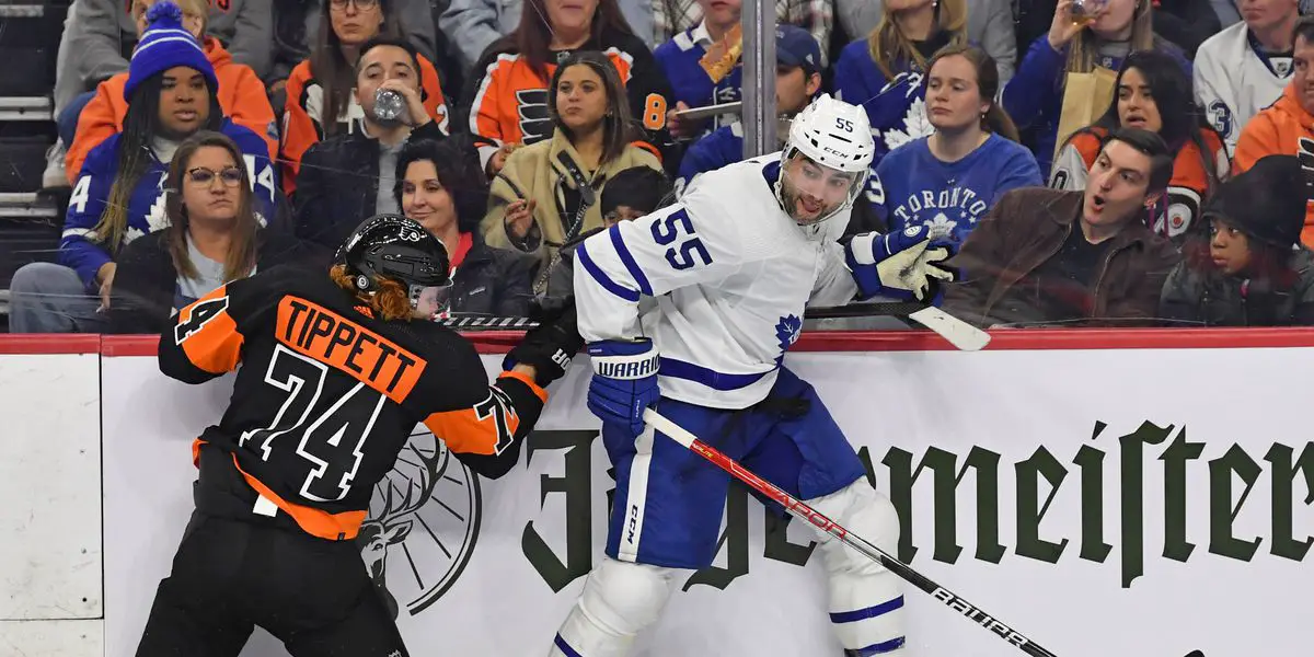 Maple Leafs Defenseman Mark Giordano Dodges Hit From Flyers Owen Tippet