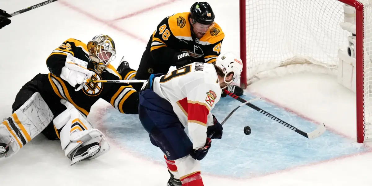 Boston Bruins Lose Game Five as Fans Clobber Each Other in the