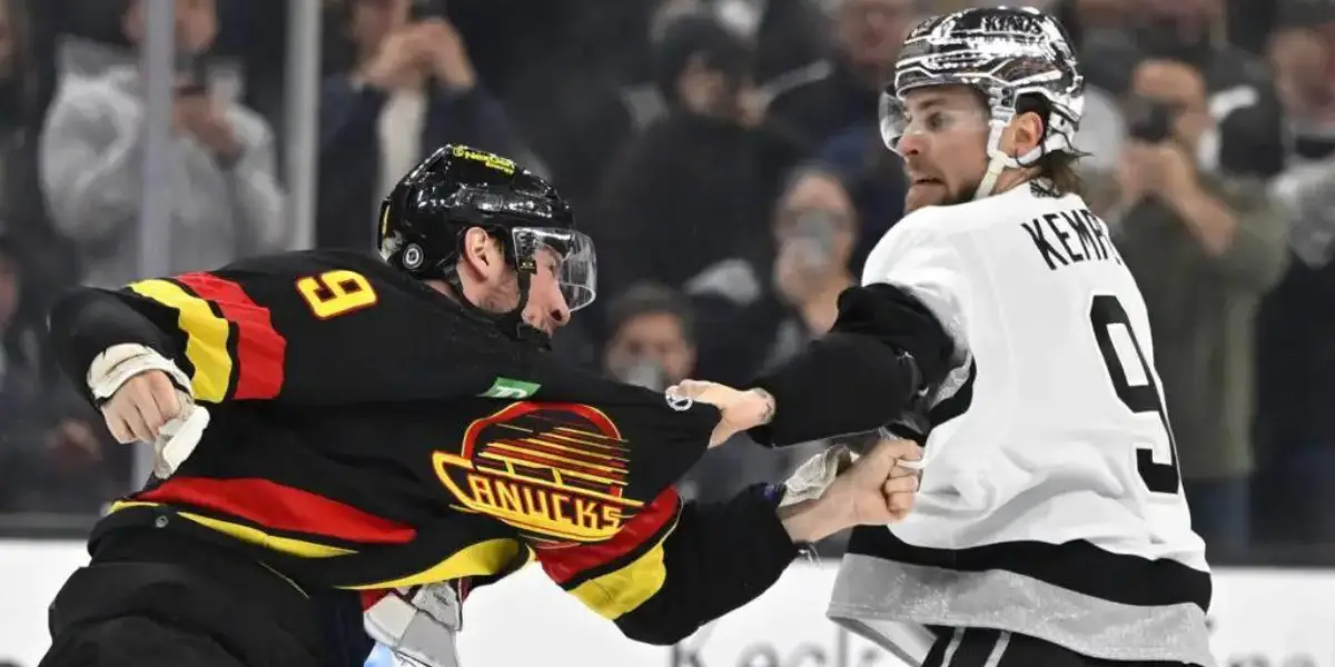 LA Kings - We've acquired forward Zack MacEwen from the
