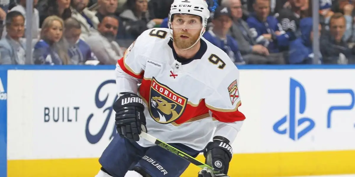 Sam Bennett skating for the Florida Panthers