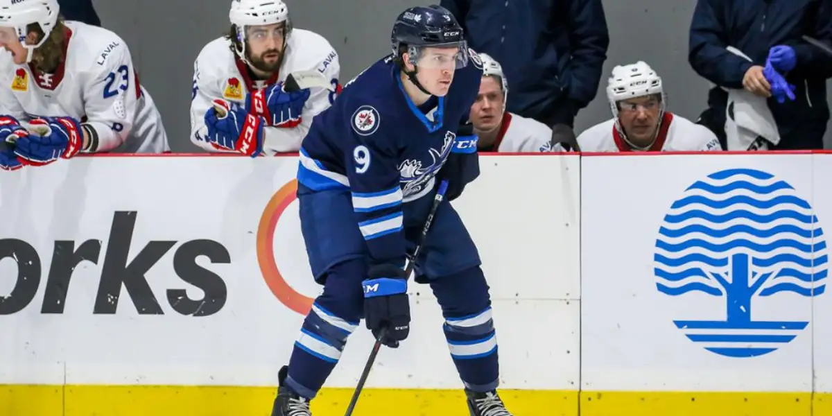 Leon Gawanke skating for the Manitoba Moose