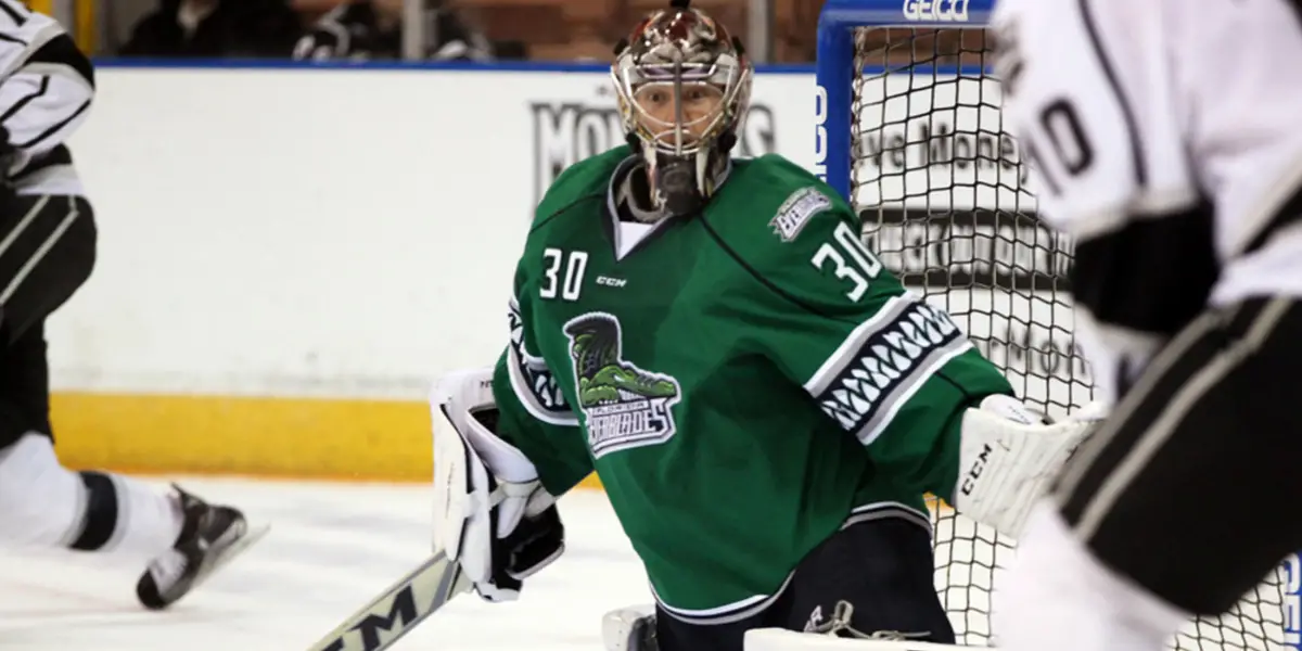 Anthony Peters between the pipes for the Florida Everblades.