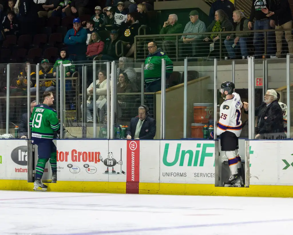 Maine Mariners' Cam Askew and Reading Royals' Ryan Devine Heading to the Penalty Box