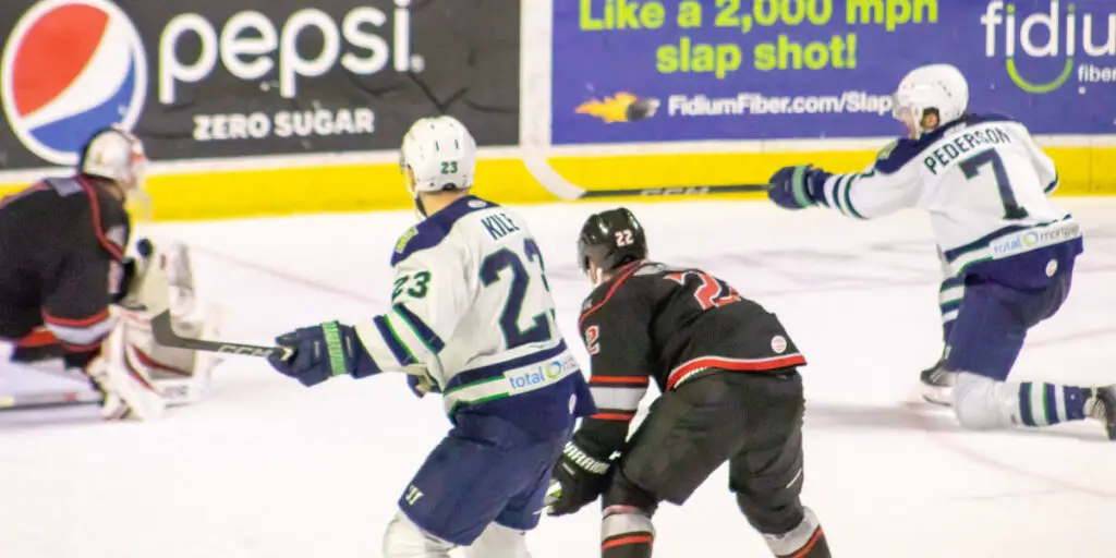 ECHL Playoff Recap Adirondack Thunder vs Maine Mariners Game 6 04/30