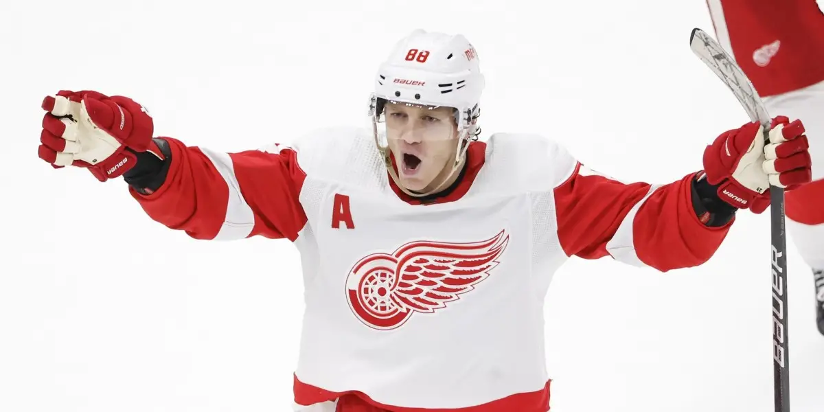 Breaking: Patrick Kane Signs With Detroit Red Wings