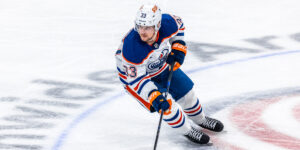 Viktor Arvidsson skating for the Edmonton Oilers