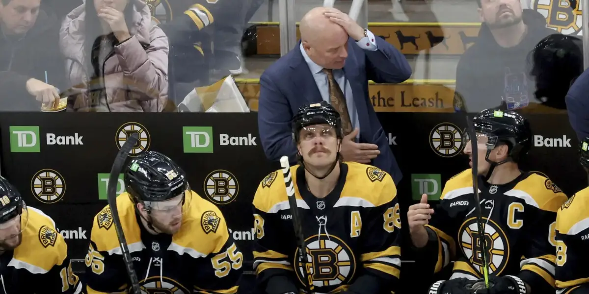 Jim Montgomery behind the bench for the Boston Bruins