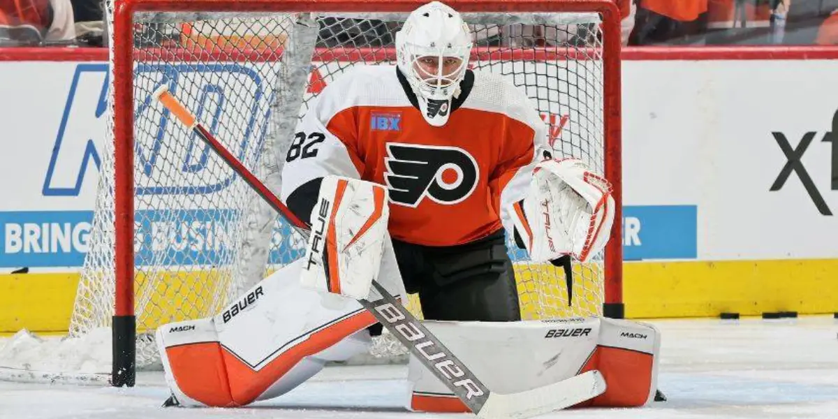 Ivan Fedotov #82 in net for the Philadelphia Flyers