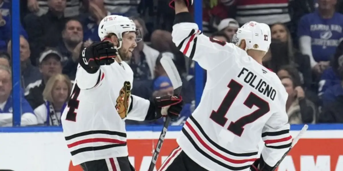 Nick Foligno celebrating with the Chicago Blackhawks