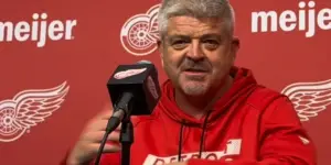 Detroit Red Wings head coach Todd McLellan at a press conference