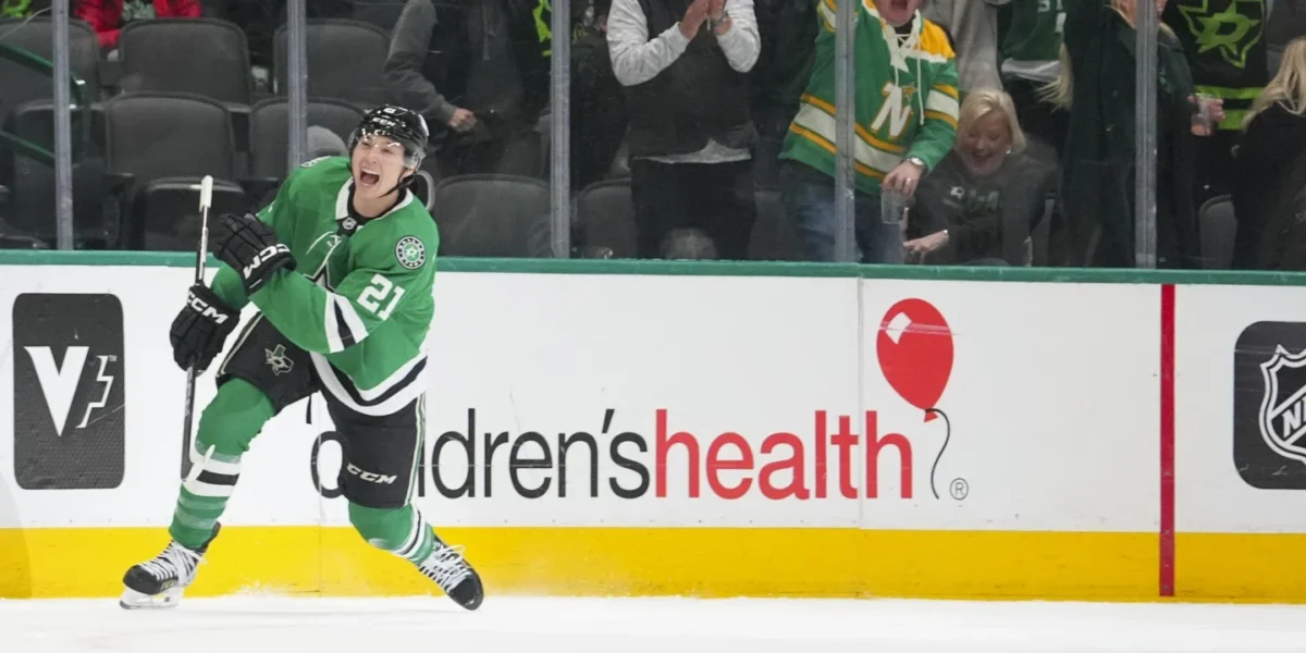 Jason Robertson celebrating a goal for the Dallas Stars