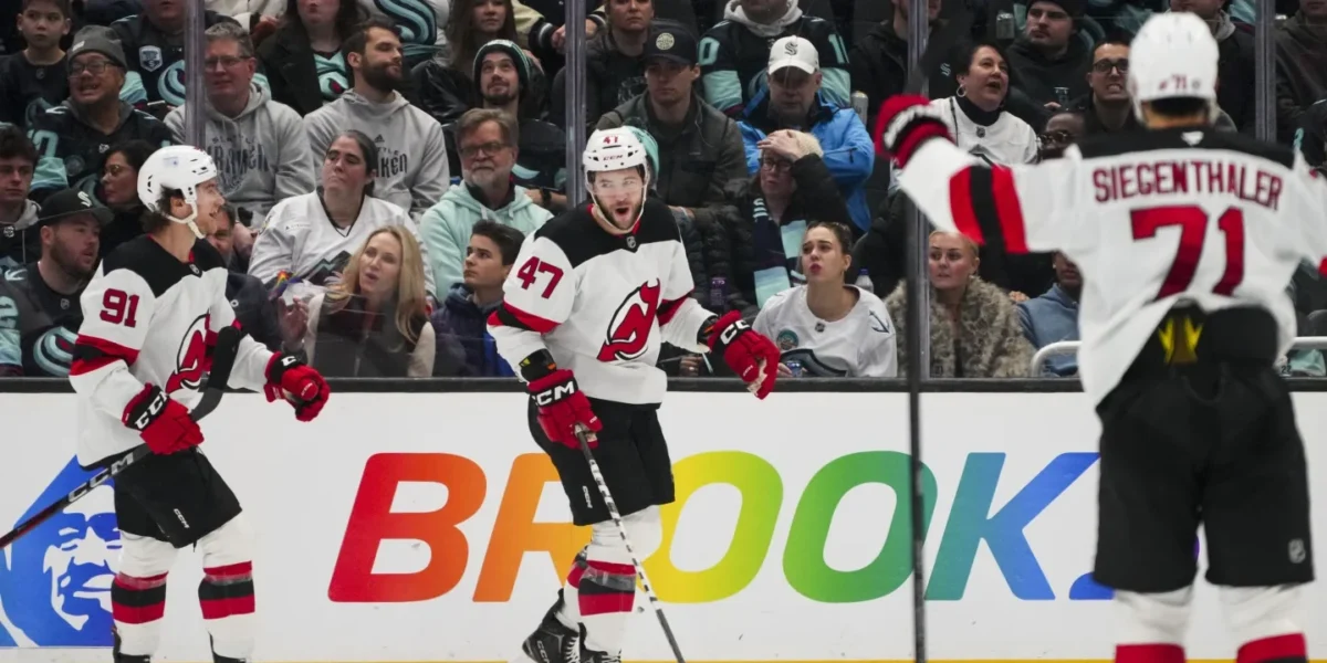 New Jersey Devils celebrating a goal