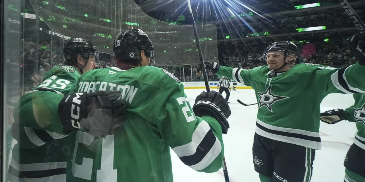 Dallas Stars celebrating a goal