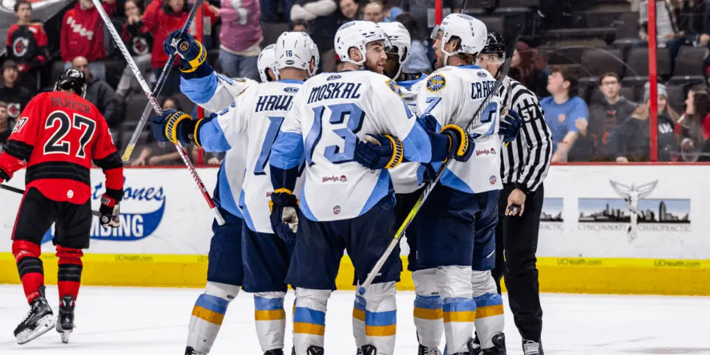 https://insidetherink.smugmug.com/2024-25-Season/2024-25-ECHL-Galleries/Toledo-Walleye-vs-Cincinnati-Cyclones-04052025/i-MTWznNH/buy