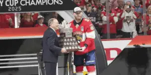 Sam Bennett accepting the Conn Smythe Trophy.