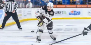 AHL: Hershey Bears Re-Sign Nick Leivermann