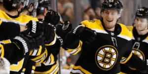 Sean Kuraly Returns To Boston Bruins