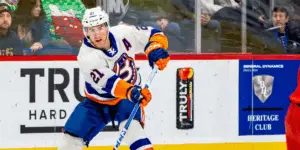 AHL: Cole Bardreau Signs Overseas