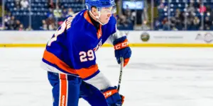 AHL: Tyce Thompson Signs Overseas